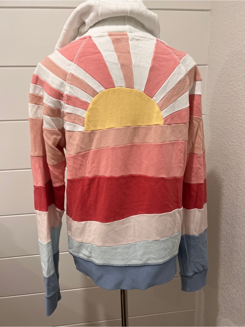 Soleil Hoodie Pullover - Medium - Picture 5 of 10